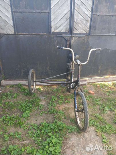Продам велосипед 3 колеса