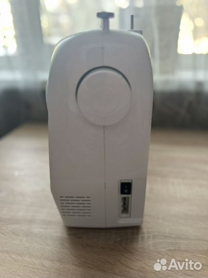 Швейная машина Brother m14