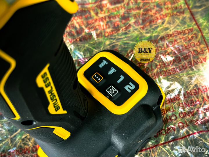 Гайковерт ударный DeWalt DCF922 20B