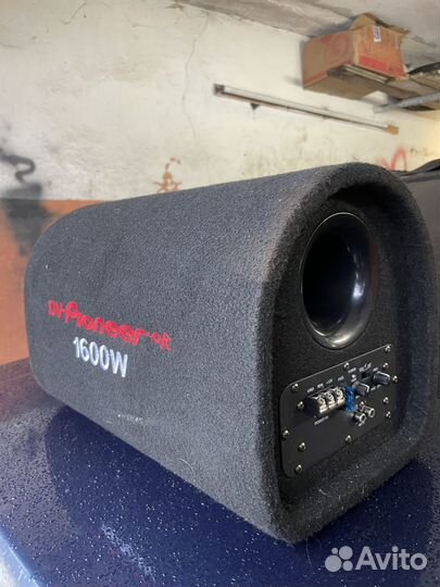 Активный сабвуфер