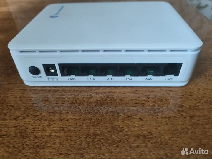 Роутер универсальный Qtech QBR-2041WW