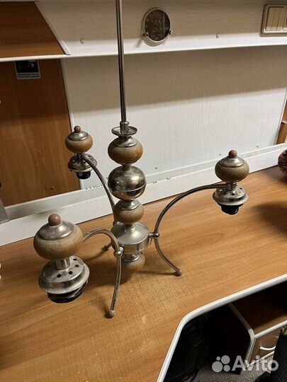 Продам люстру на 3 лампочки