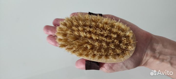 Антицеллюлитная щетка для сухого массажа