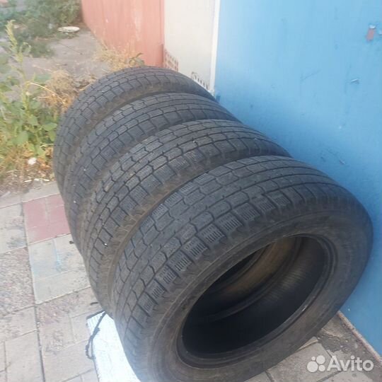 Maxxis SP3 Premitra Ice 205/65 R16 95T