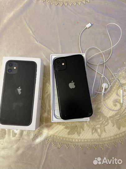Продаю iPhone 11