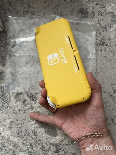 Nintendo switch lite 128gb новый, чипованый