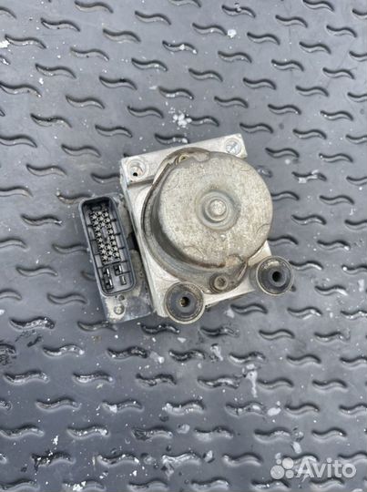 Блок абс Mitsubishi Lancer Cedia
