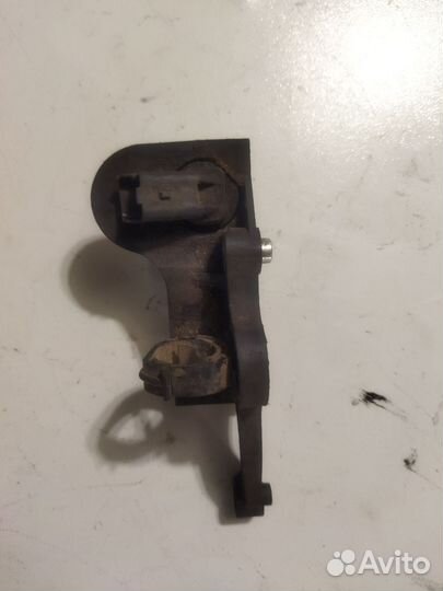 Датчик положения коленвала Peugeot Partner 1