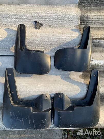 Брызговики универсальные