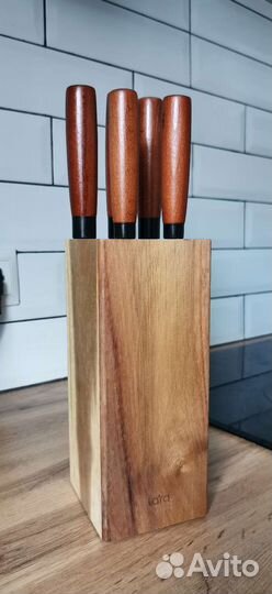 Набор ножей на подставке из дерева Lara