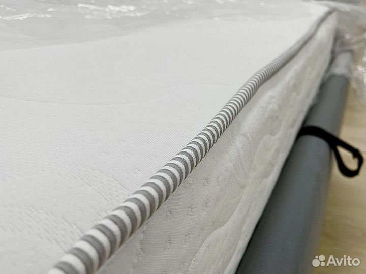 Двуспальные кровати / Кровать новая