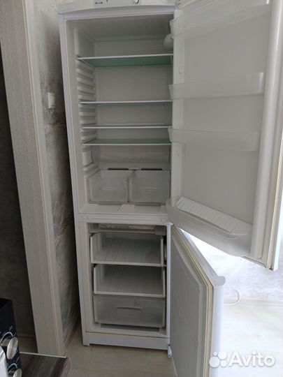 Холодильник бу indesit высота 2 м