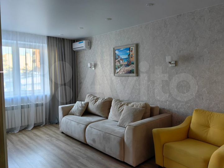 3-к. квартира, 80 м², 1/4 эт.