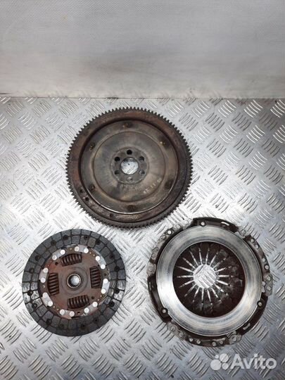 Комплект сцепления Toyota Yaris хэтчбэк 3 дв. 1.3
