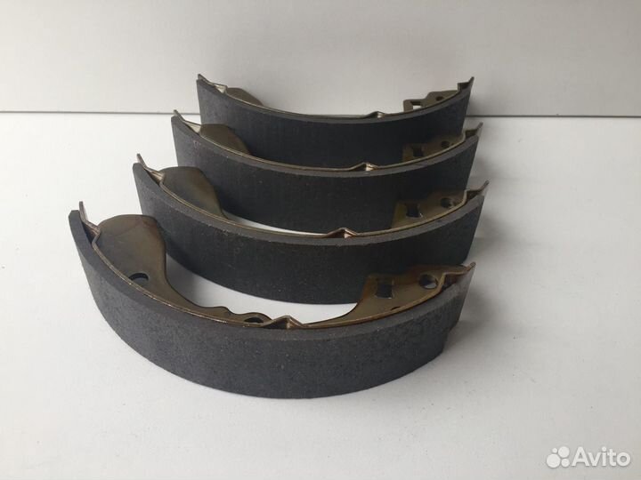 Тормозные колодки задние Kia Spectra