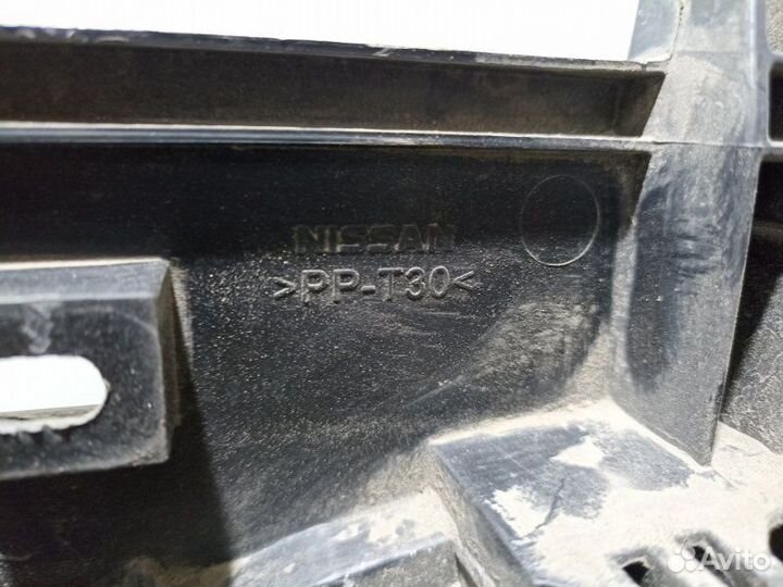 Диффузор радиатора Nissan X-Trail T 31 2008