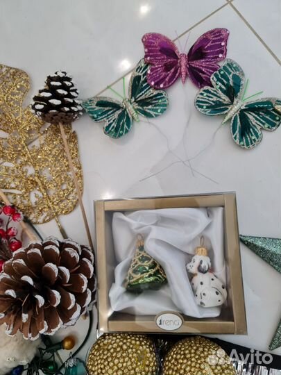 Новогодние украшения лотом