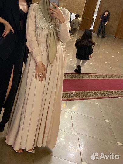 Вечернее платье в пол 42 44