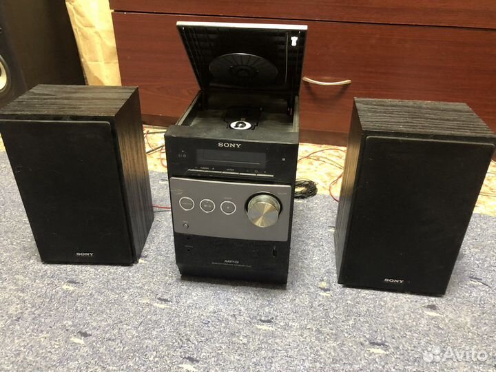 Музыкальный центр sony