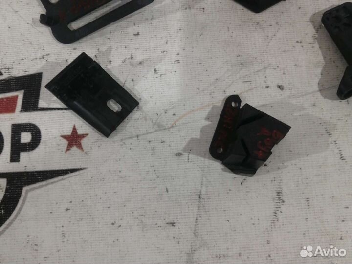 Ремкомплект фары правой opel zafira C 11-16