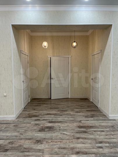 Дом 180 м² на участке 5,5 сот.