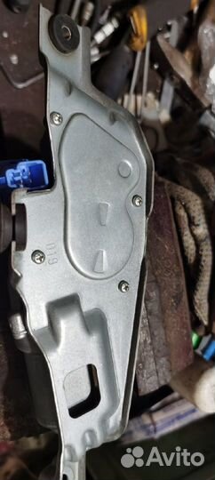 Мотор заднего дворника Mitsubishi Outlander