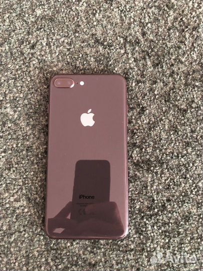 Телефон iPhone 8 plus