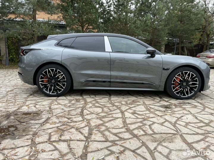 Zeekr 001 544 л.с. AT, 2023, 1 км