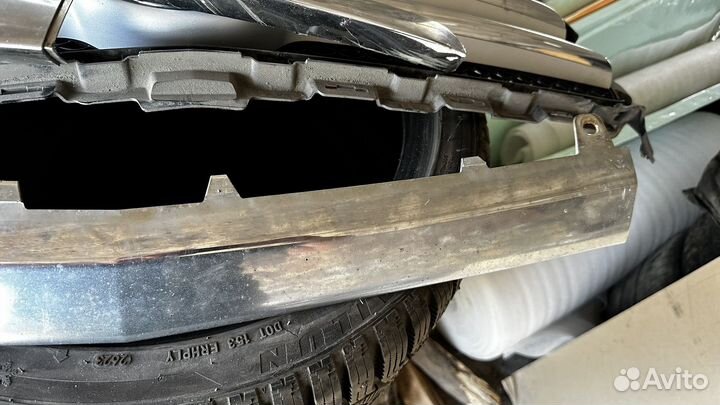 Губа переднего бампера mercedes W205