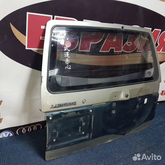 Дверь багажника Mitsubishi Pajero V45W 6J72 1994