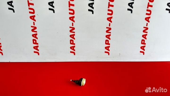 Лягушка стоп сигнала Audi A6 C6 AUK 3.2 2008