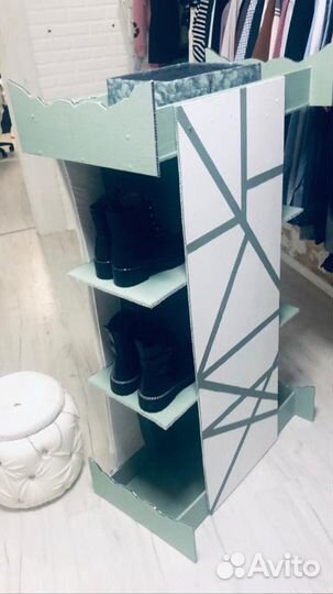 Шикарная обувница с зеркалом и пуфиком