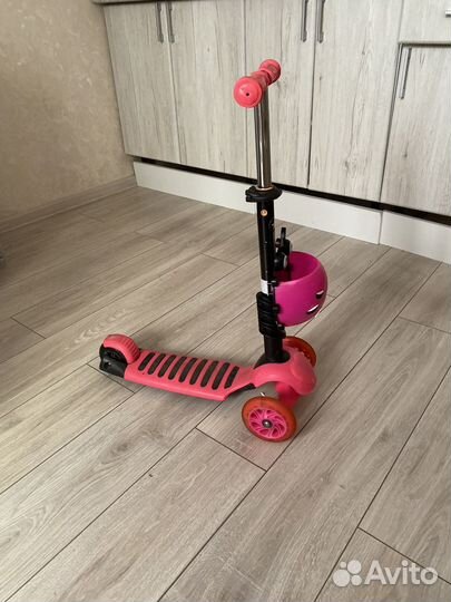 Самокат детский с сиденьем и ручкой
