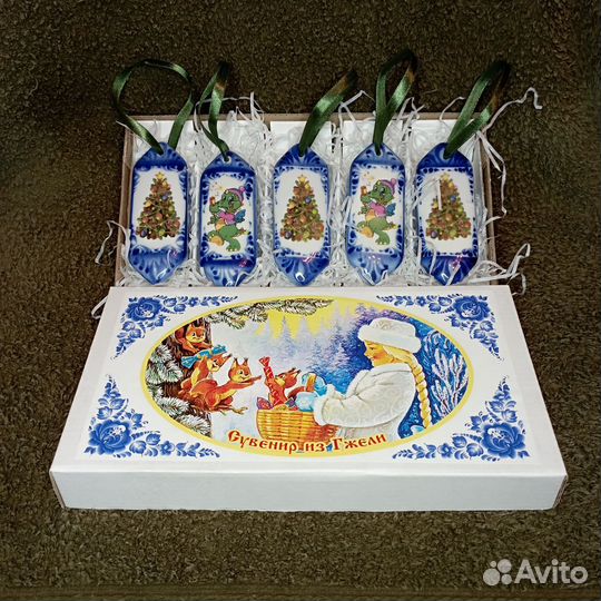 Подарочный набор конфет из Гжели