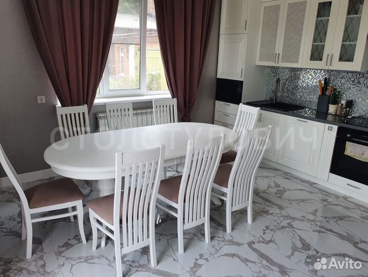 Столы и стулья