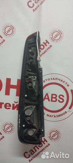 Фонарь задний правый Ниссан Х трейл Т30