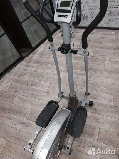 Эллиптический тренажер