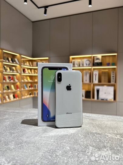 iPhone X, 64 ГБ
