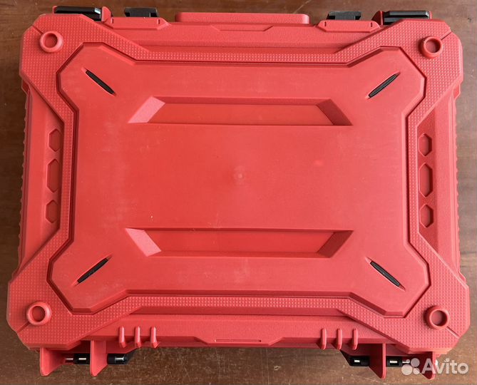 Лазерный уровень Milwaukee 4D 10000mah