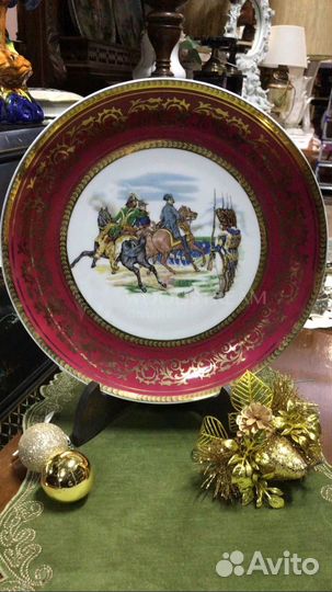 Тарелка коллекционная. Фарфор. Старинная мебель