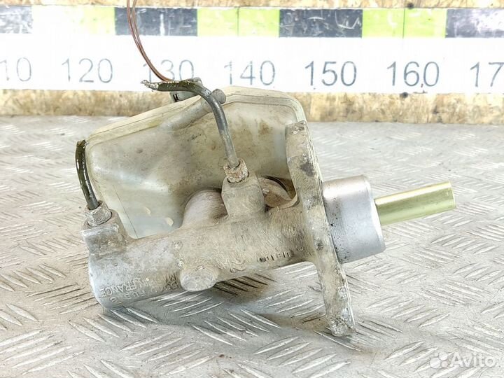 Цилиндр тормозов главный Opel Vectra B
