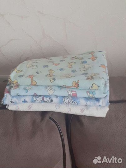 Детское постельное в кроватку малышам