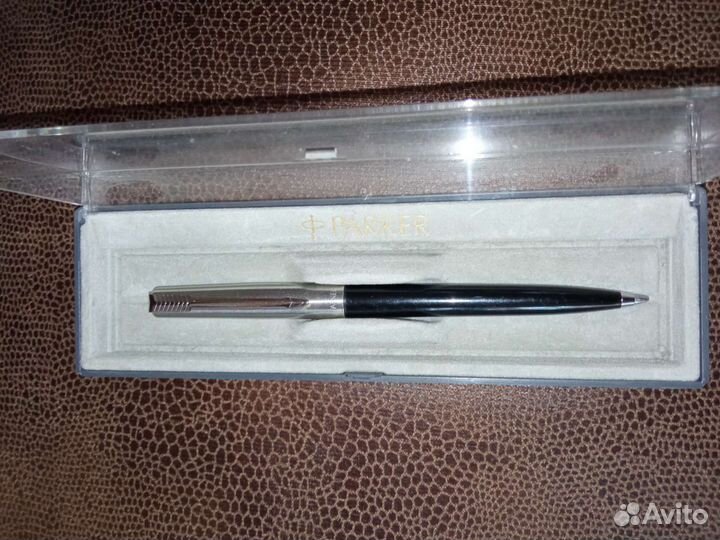 Шариковая ручка Parker