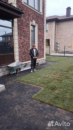 Рулонный газон, укладка рулонного газона