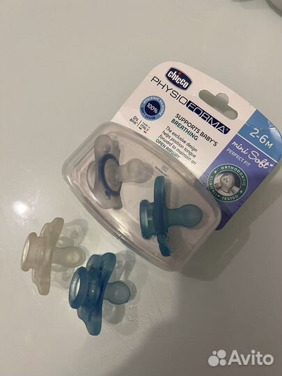Пустышка chicco 2-6 месяцев
