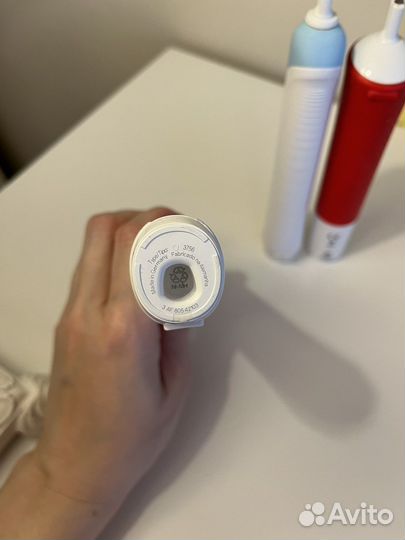 Электрическая зубная щетка Braun Oral-B