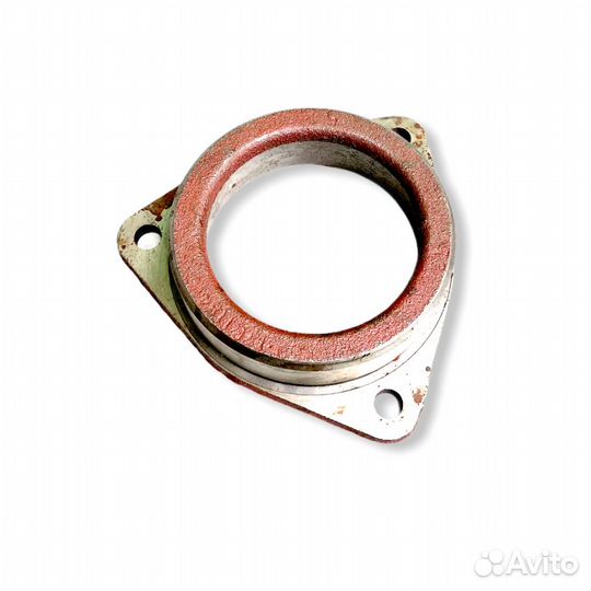 Гнездо подшипника 210 промежут.вала кпп мтз 50-170