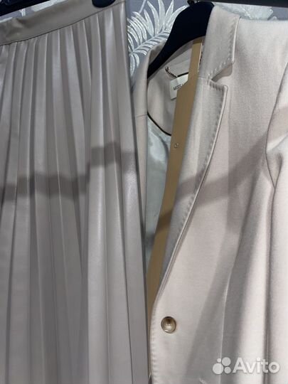 Костюм женский