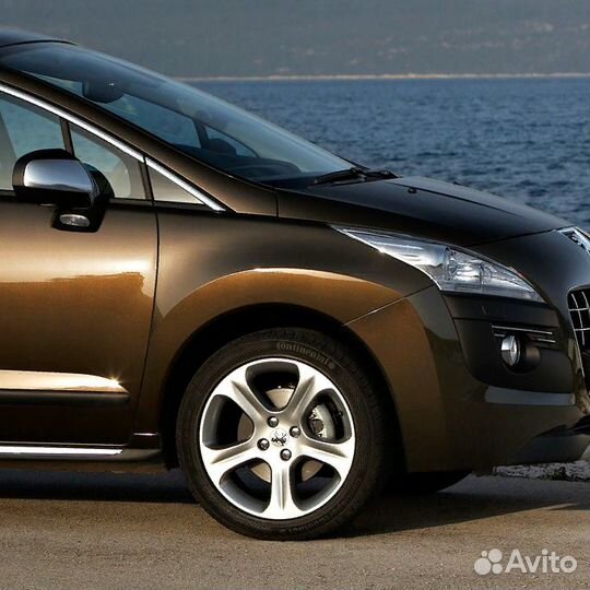 Крыло переднее правое в цвет Peugeot 3008