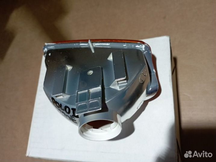 Поворотник правый Volkswagen Polo 2 90-94